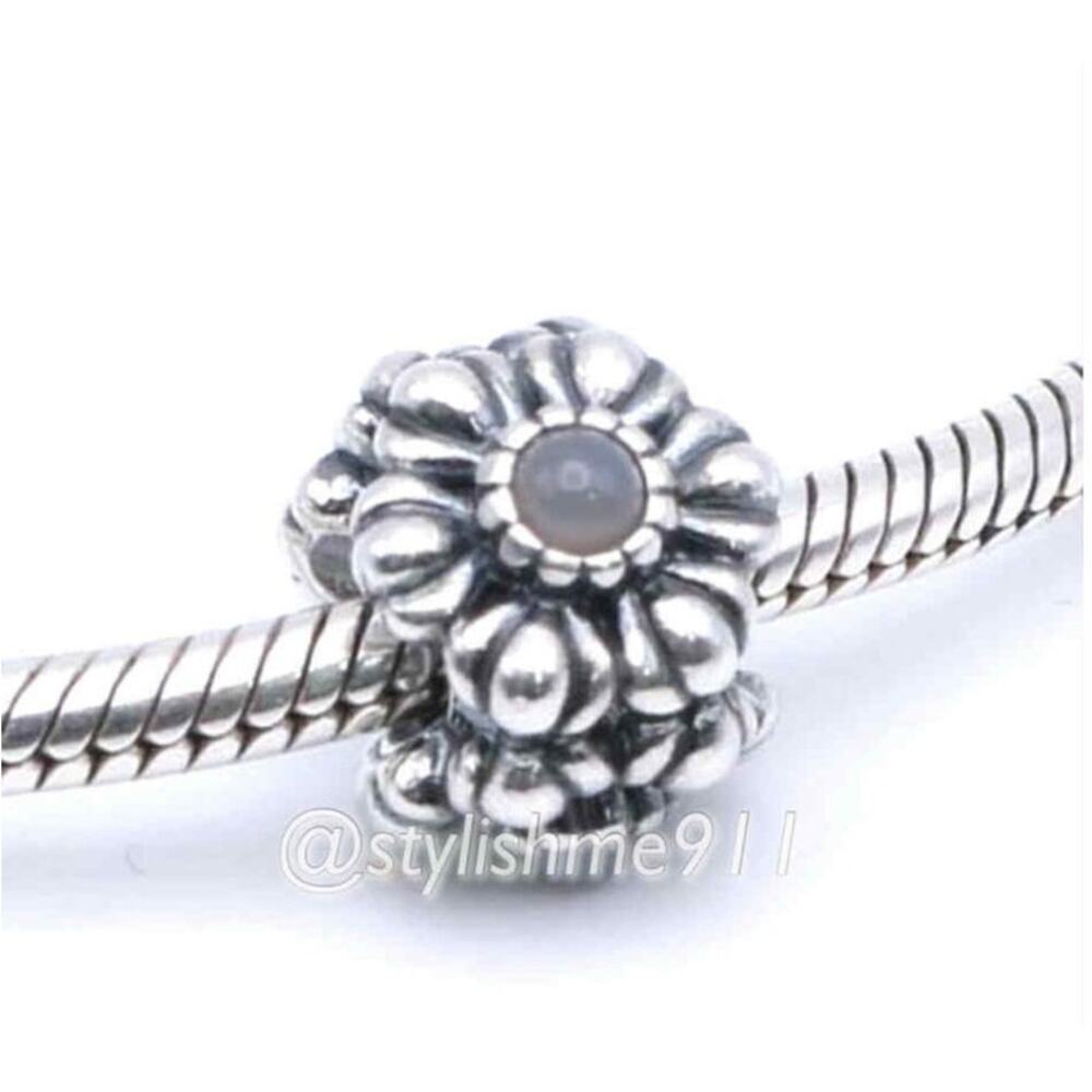 Authentic PANDORA June Birthday Bloom with Gray Moonstone Charm - 790580MSG